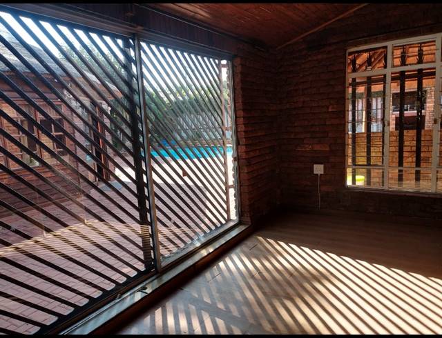 3 BEDROOM HOUSE FOR SALE IN BRACKENDOWNS
